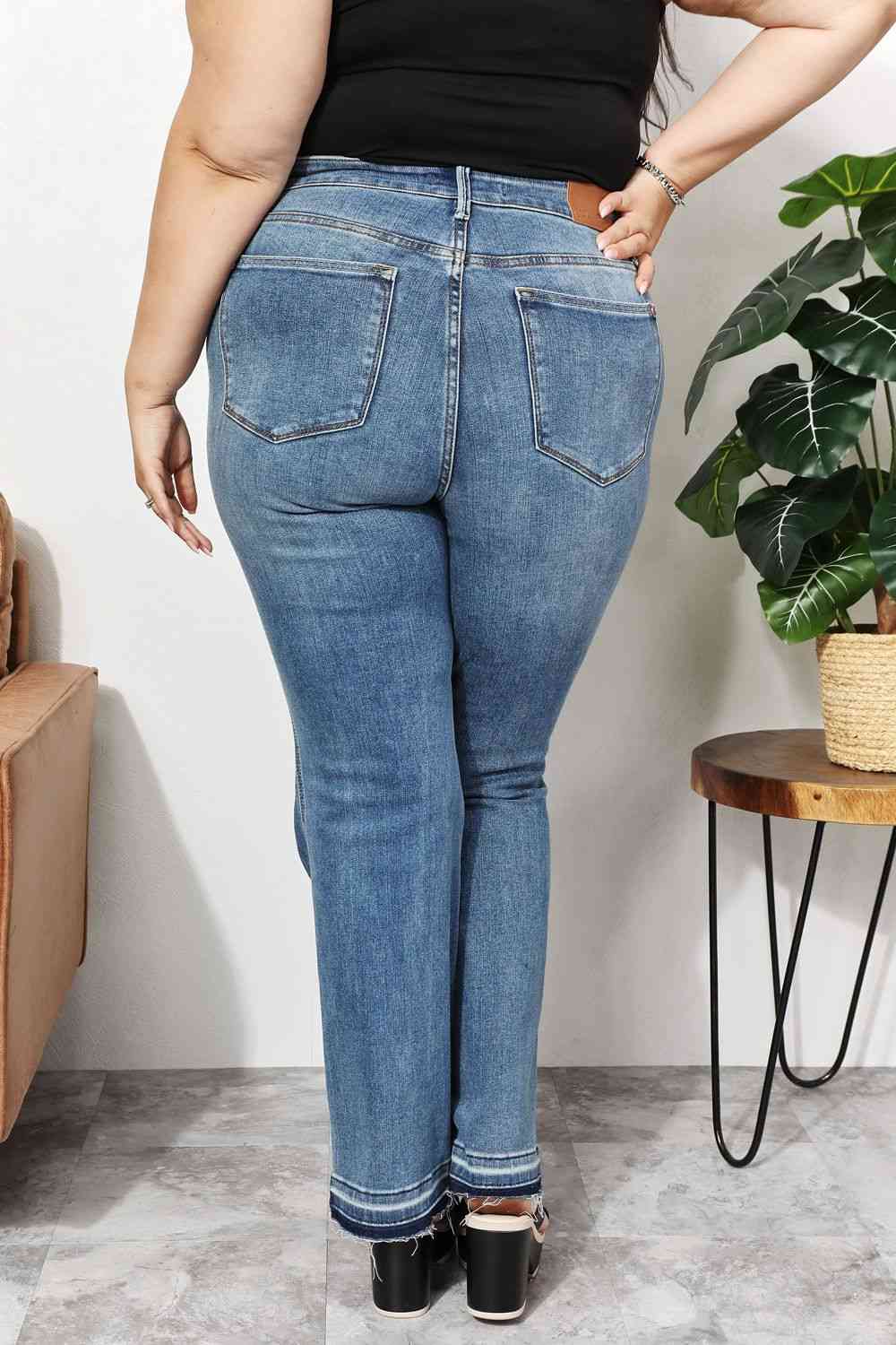 Judy Blue Full Size High Waist Jeans with Pockets