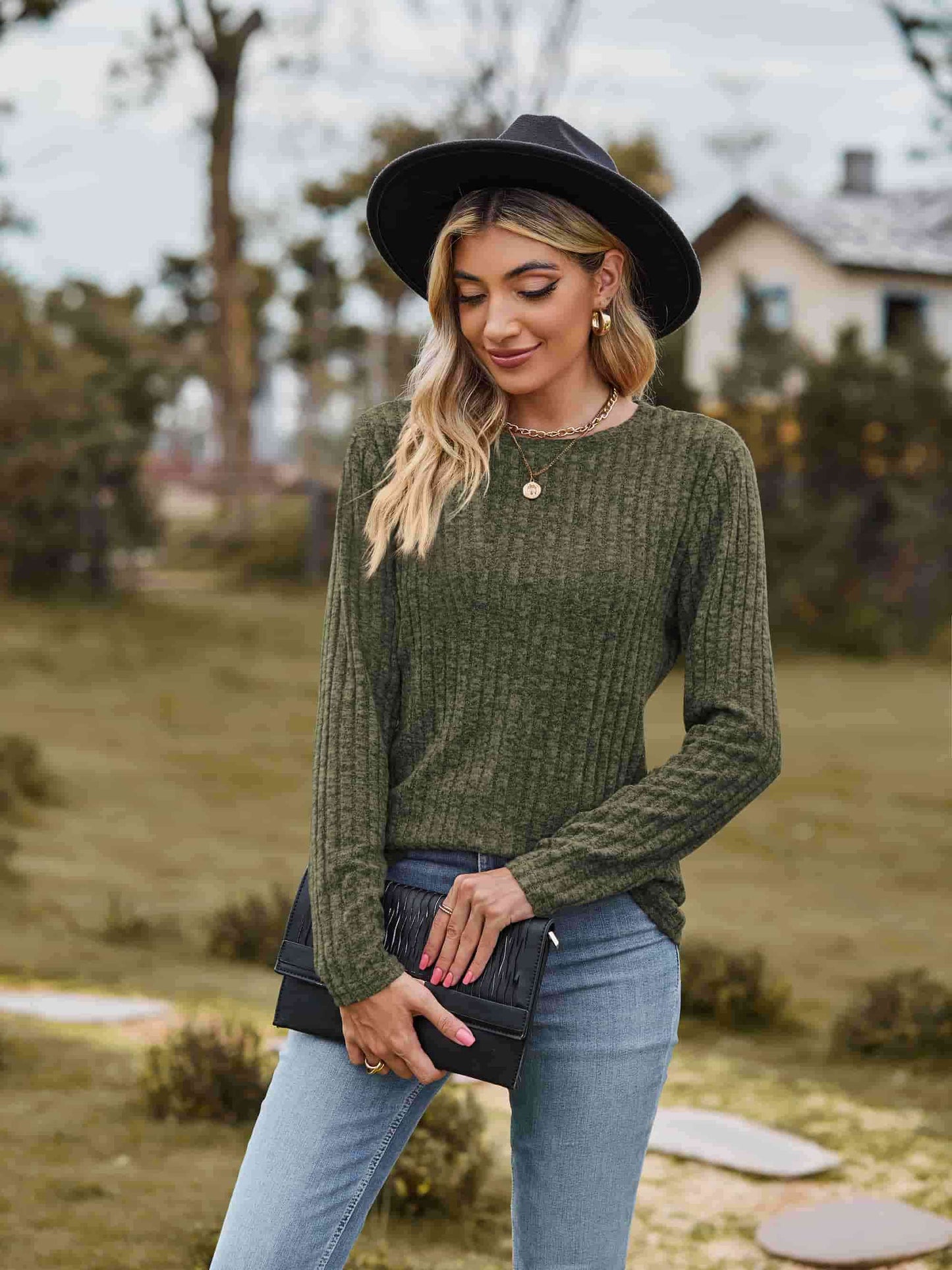 Ribbed Round Neck Long Sleeve Tee